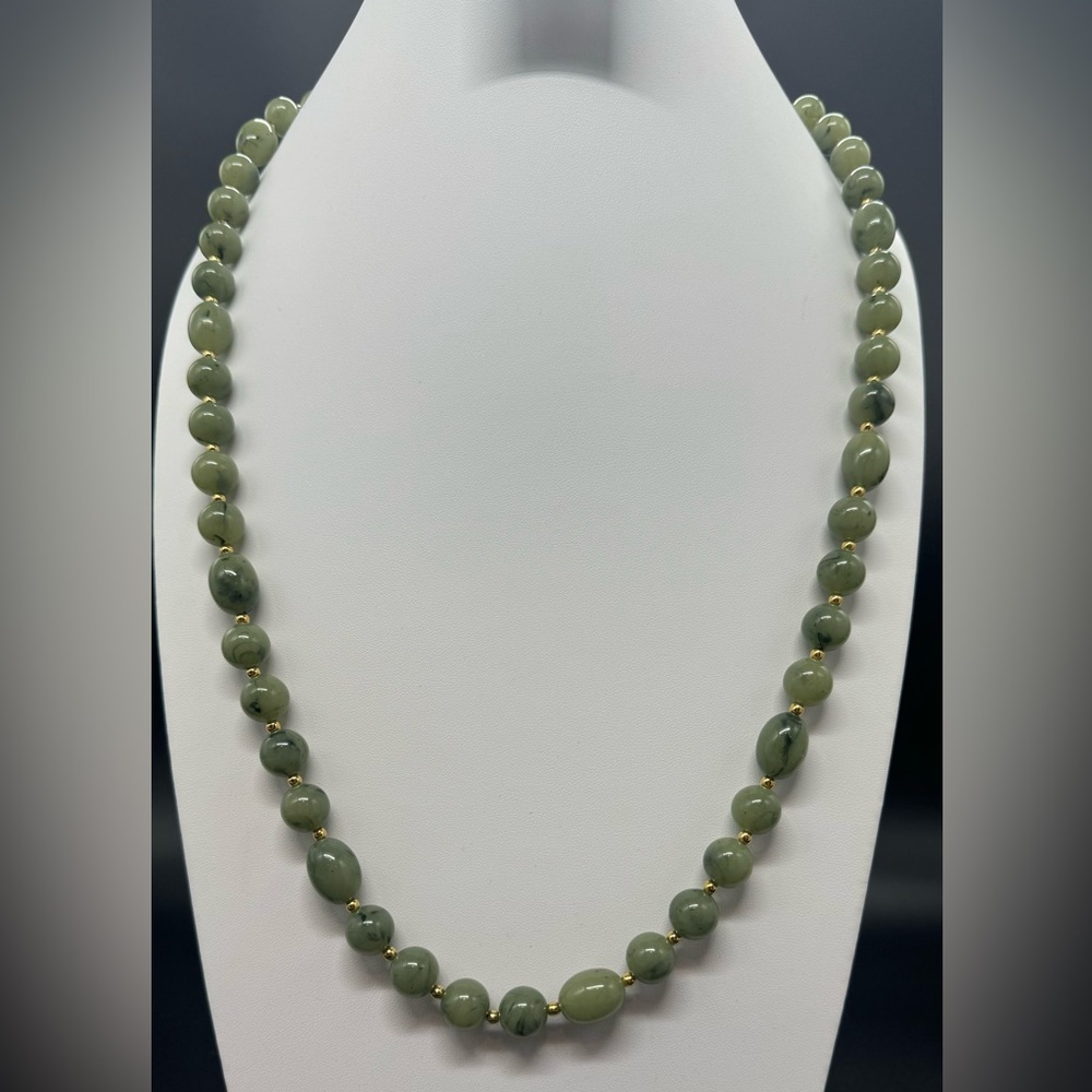 Vintage Boho Joan Rivers Classic Collection Green Marbled Beaded Necklace NWOT
